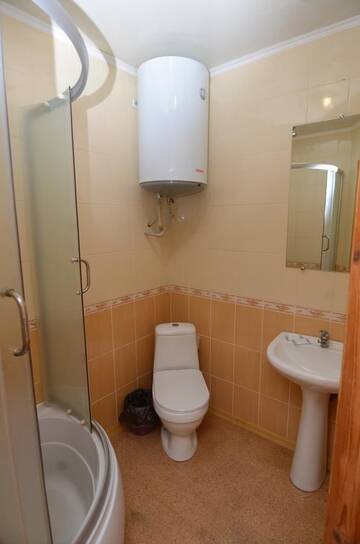 Семейный номер (для 4 взрослых) в Отеле irisHotels Mariupol
